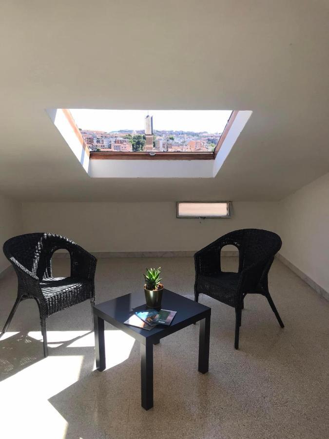 Lole Apartment - Анкона Экстерьер фото